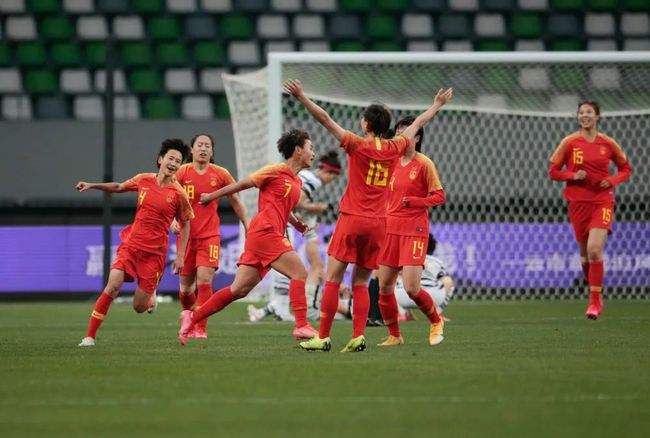 荷兰女足VS中国女足，荷兰女足Vs中国女足82！