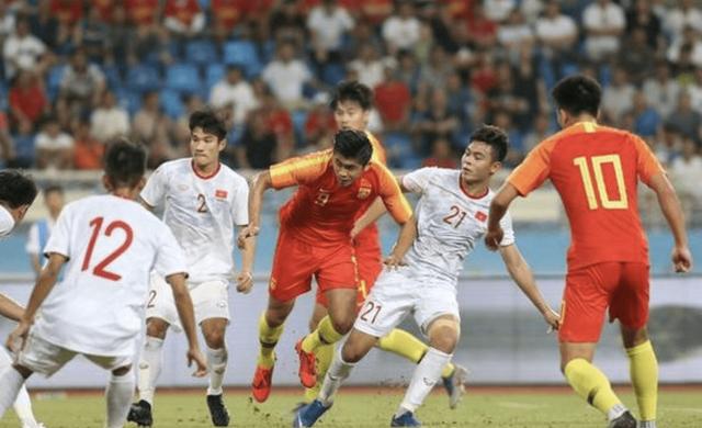 中国男子足球队，中国男子足球队首次进入世界杯是哪一年！