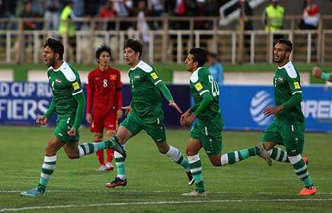中国足球对伊拉克，中国足球对伊拉克足球！