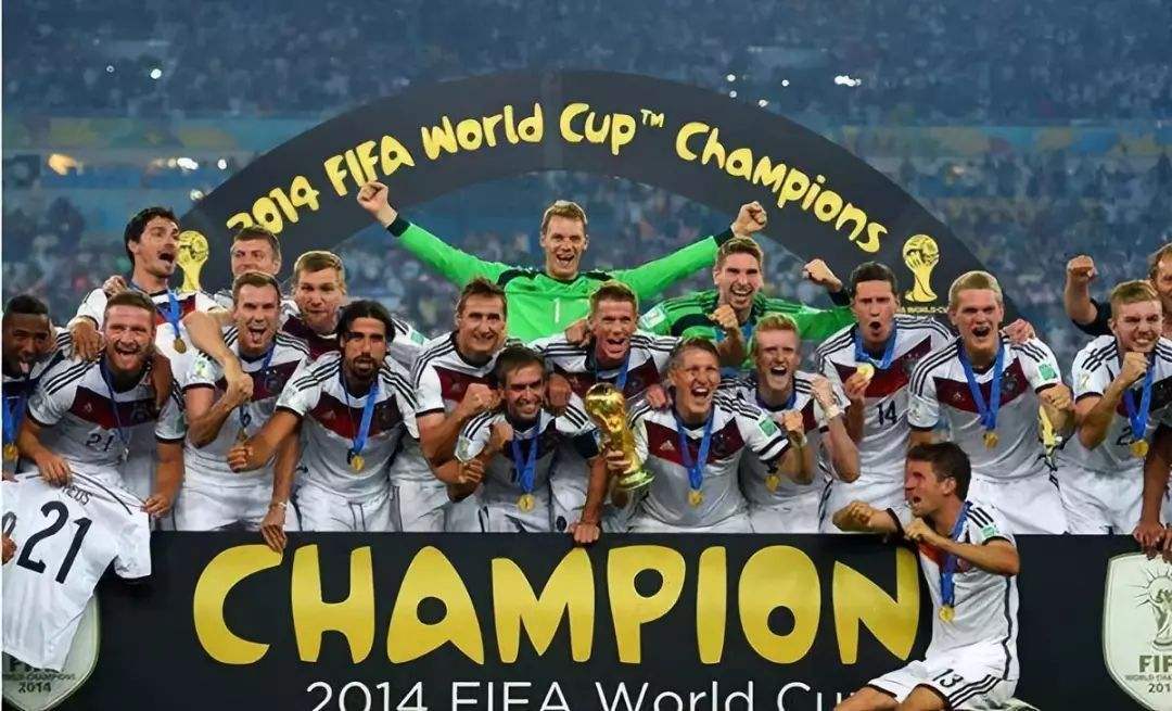 德国世界杯阵容，98年德国世界杯阵容！