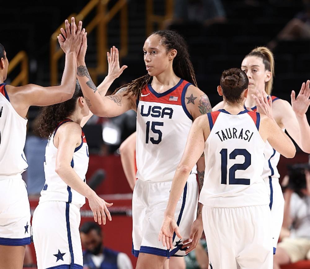 美国女篮，美国女篮球运动员！
