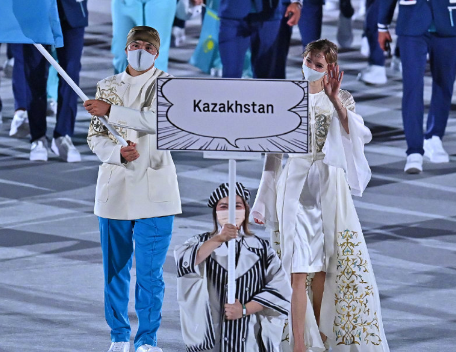 哈萨克斯坦女旗手，哈萨克斯坦女旗手照片！