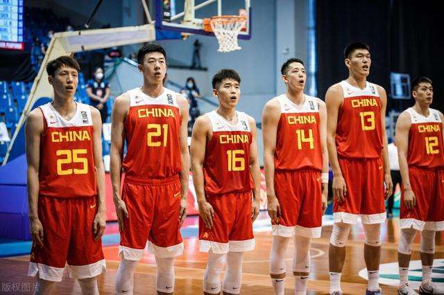 中国男篮今晚比赛直播视频，中国男篮今晚比赛直播视频回放！